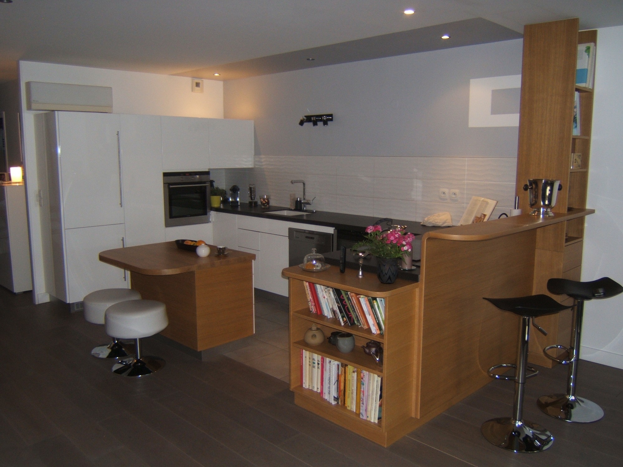 Conception de cuisines sur mesure en bois stratifié et mélaminé Marseille 8e Périer