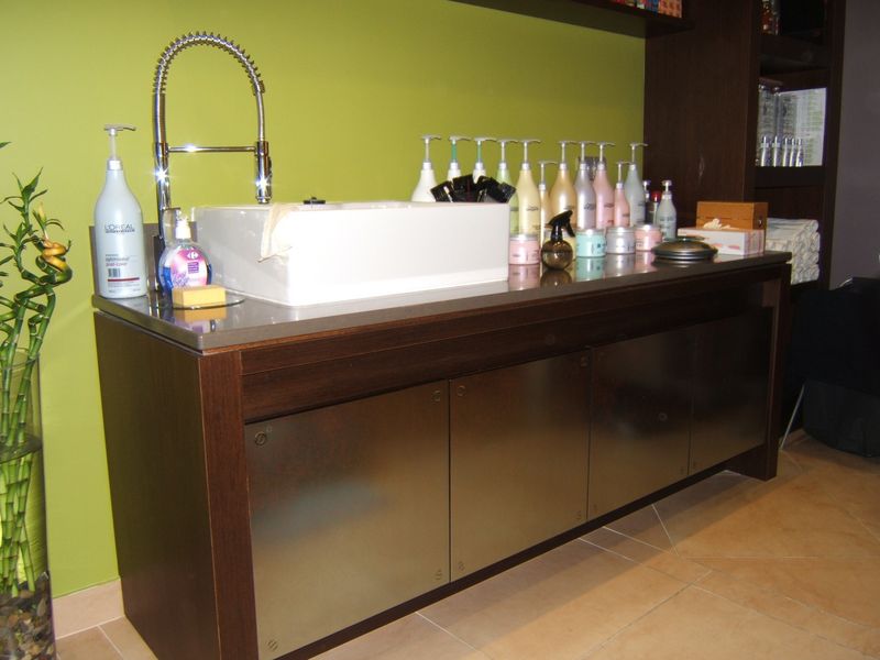 Salon de coiffure - MENUISERIE MD