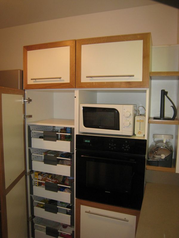 Armoire à provisions sur mesure - MENUISERIE MD
