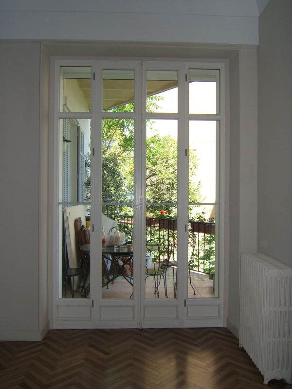 Baie vitrée grande hauteur à Aix en Provence - MENUISERIE MD