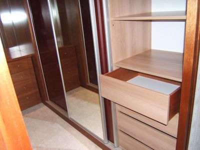 Notre zone d'activité pour ce service Fabrication de dressing sur mesure en bois