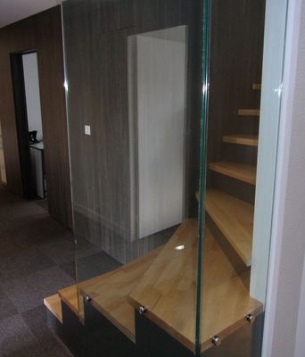 Notre zone d'activité pour ce service Fabrication et pose garde-corps d'escaliers en tubes d'inox et verre
